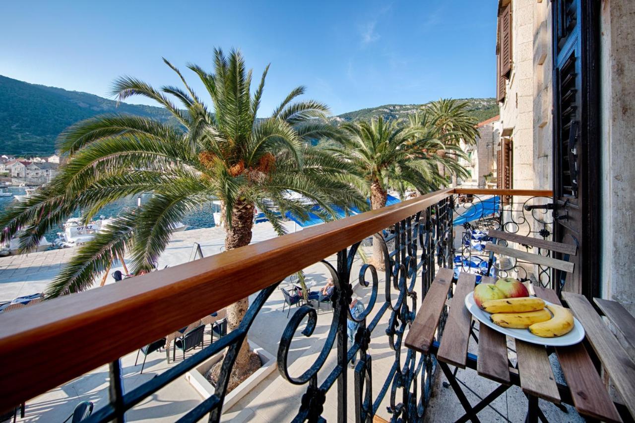 Seafront Rooms Koluna Komiža Exterior foto