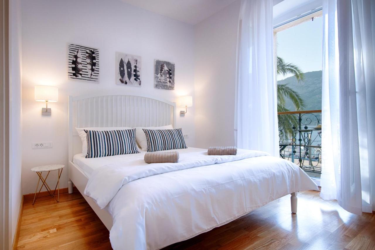 Seafront Rooms Koluna Komiža Exterior foto