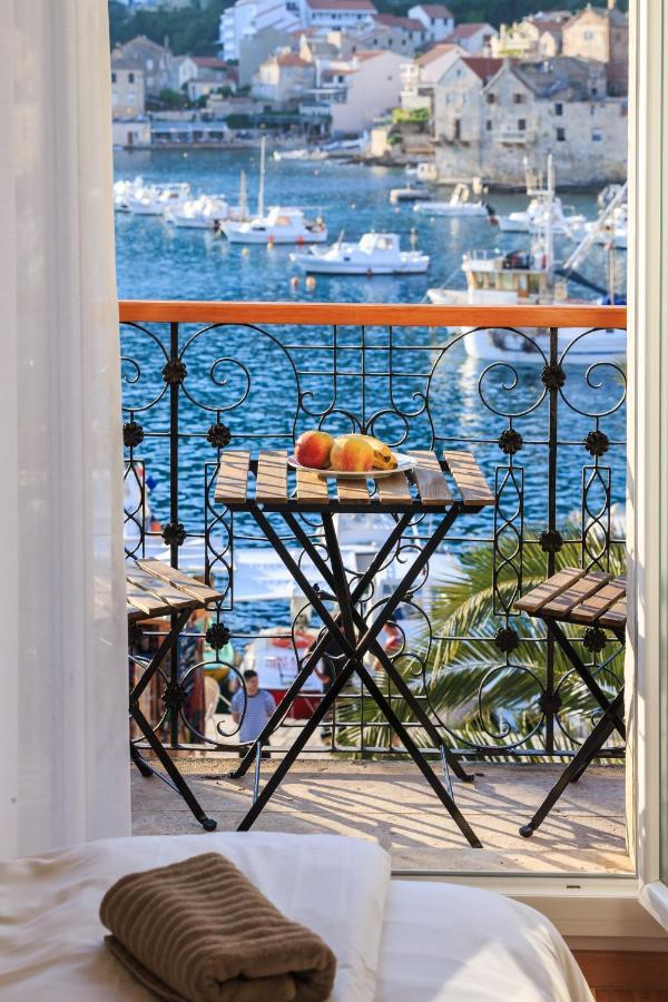 Seafront Rooms Koluna Komiža Exterior foto