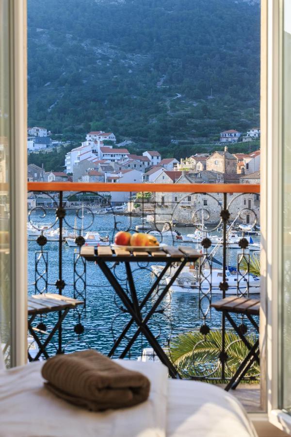 Seafront Rooms Koluna Komiža Exterior foto